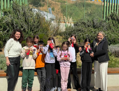 Ostereiersuche & Joyeuses Pâques στην ανοιξιάτικη αυλή του Σχολείου μας&#33;