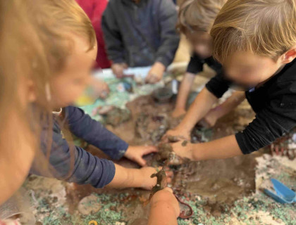 Αισθανόμαστε, παίζουμε, μαθαίνουμε