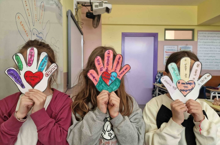 Μιλάμε, ακούμε, σεβόμαστε. Σπάμε τη σιωπή